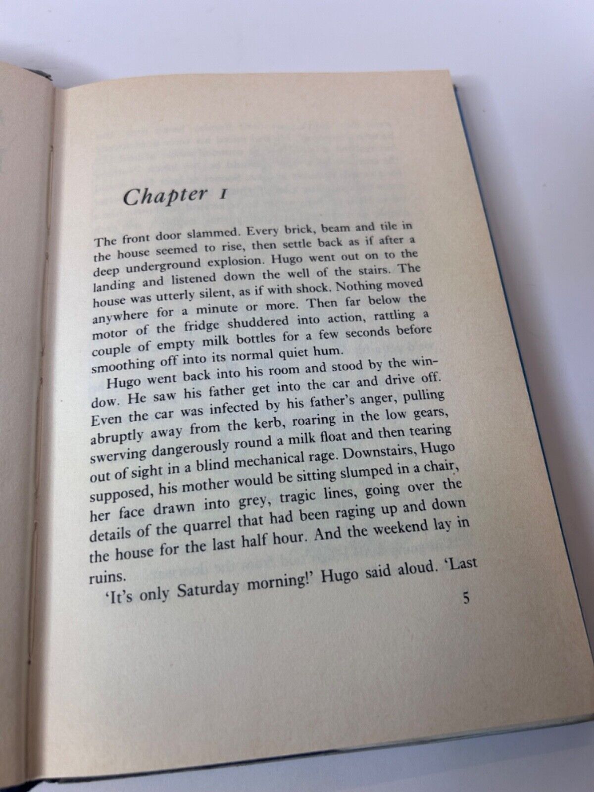 Hugo Takes Off by Richard Parker First Edition 1976 Dust Jacket and Hard Cover