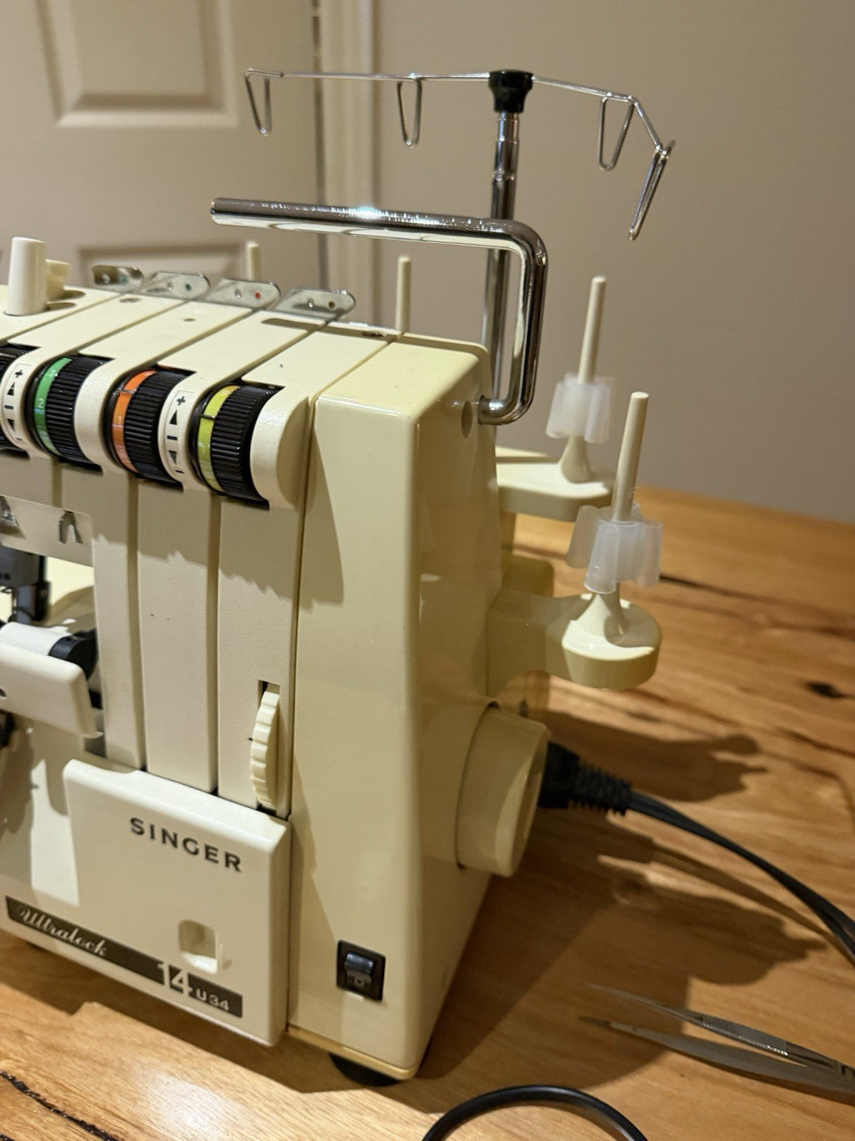 Singer Ultralock 14U34 4 Thread Overlocker