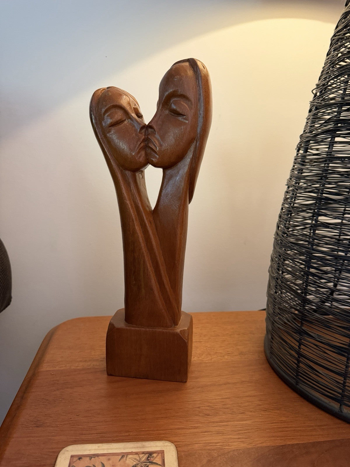 Vintage Hand Carved Wood Kissing Couple Sculpture Lovers Figurine 35cm