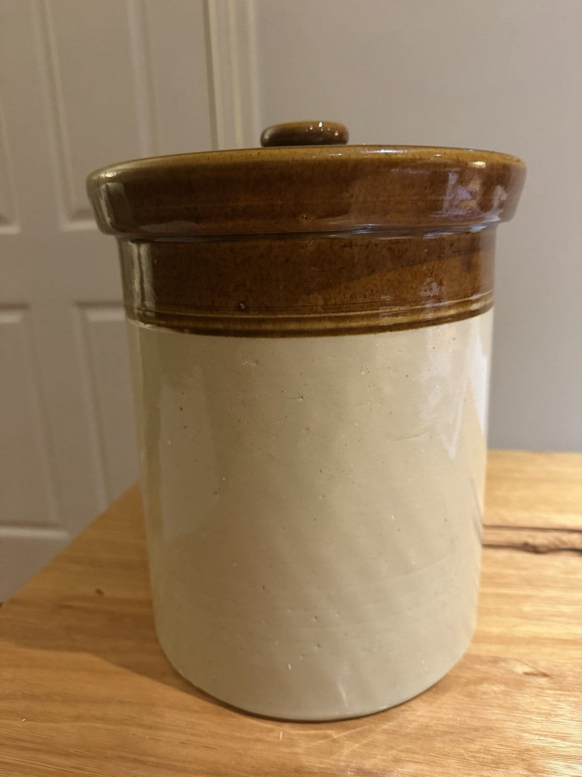 Vintage Stoneware Storage Crock No 8 Lidded Jar Brown Glaze Australian Pottery