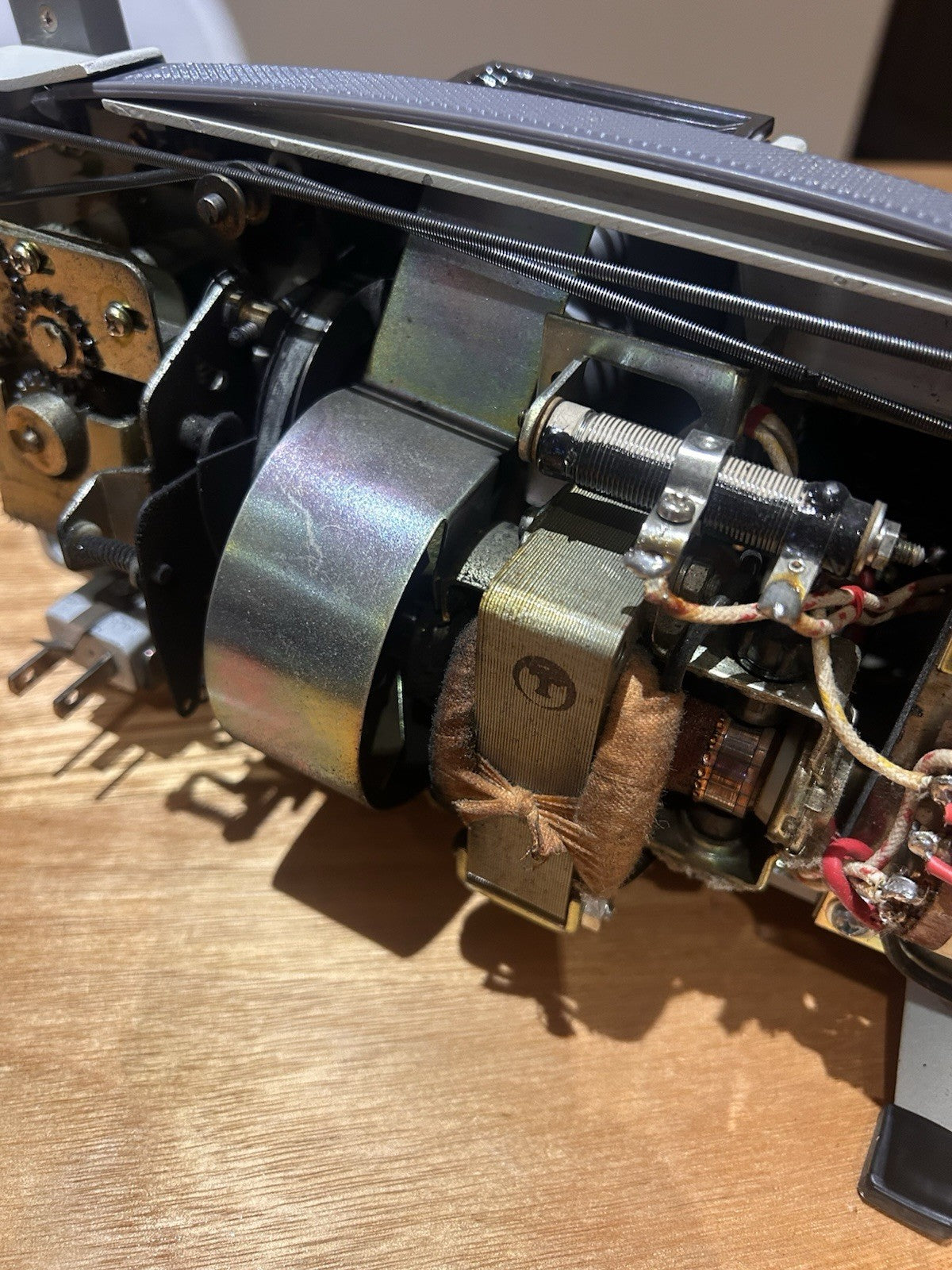 Magnon DLS Super 8 Film Projector Instaload + Case Powers On Vintage