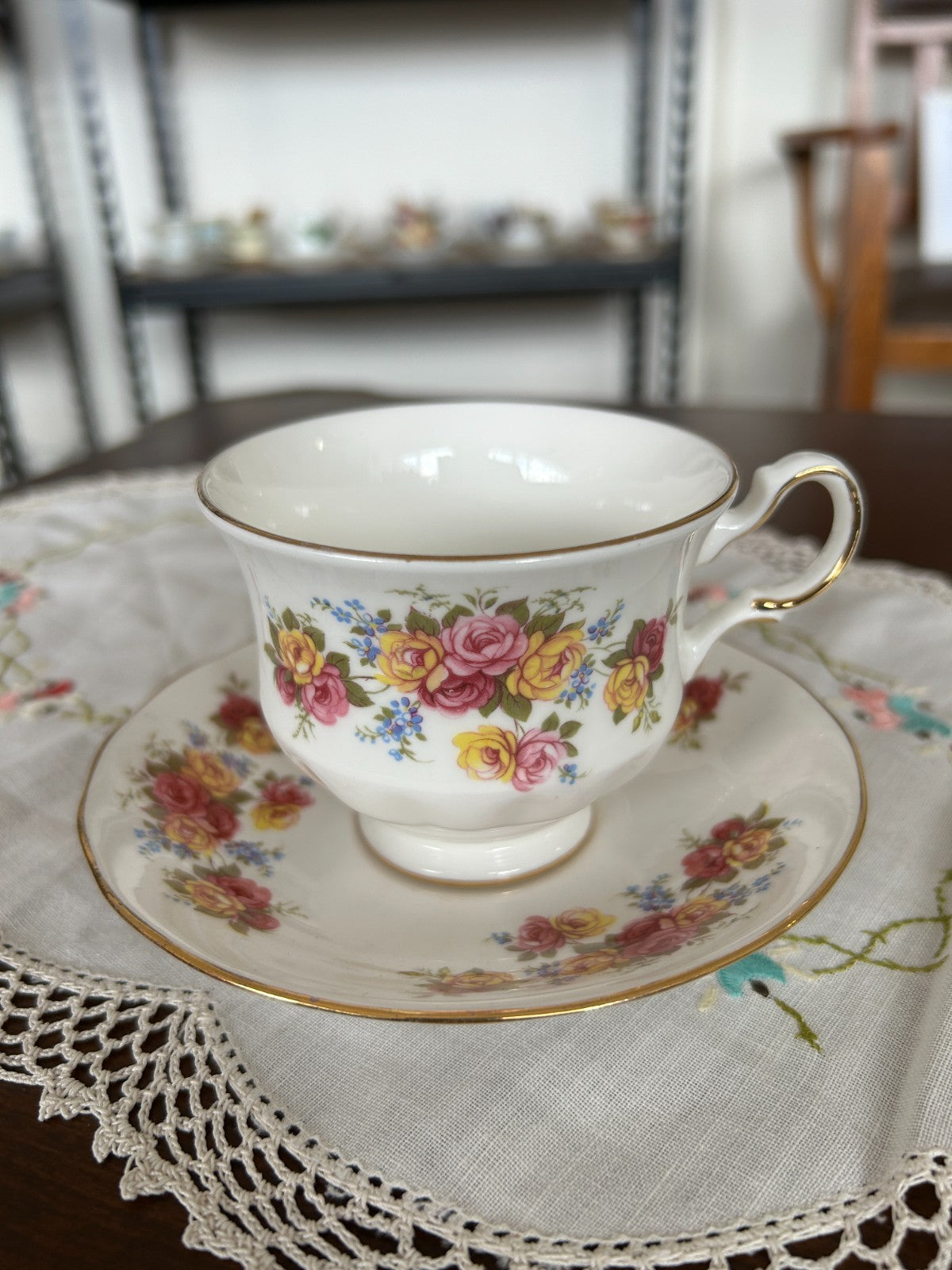 Royal Vale Bone China Teacup & Saucer Floral Roses Gold Trim
