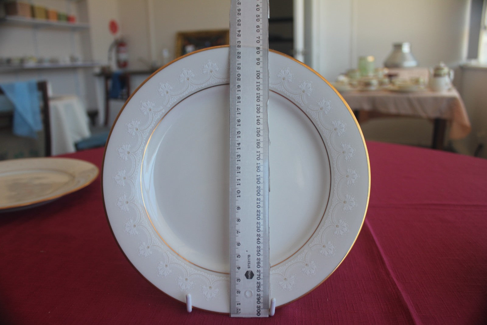 Noritake Caledonia 7091 Dinner Set Japan Embossed Gold Rim Vintage