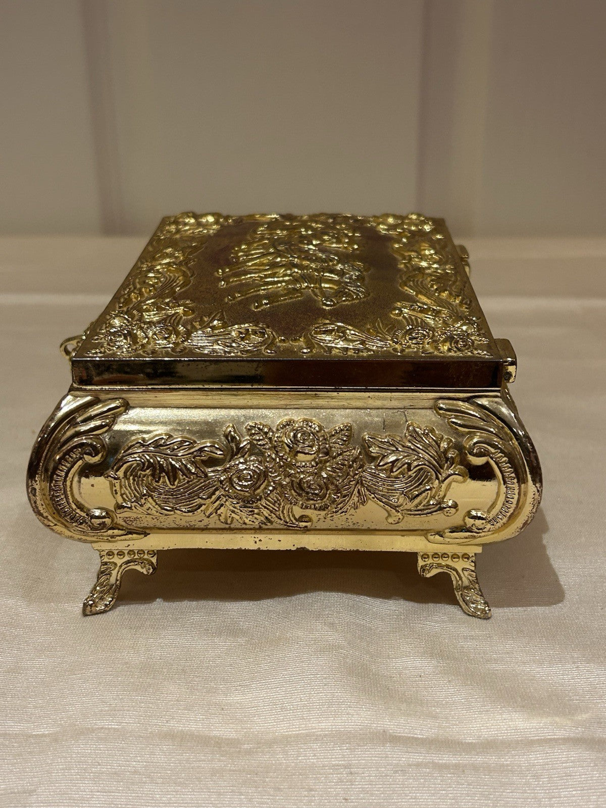 Ornate Gold Tone Metal Jewellery Casket Velvet Lined Footed Trinket Box