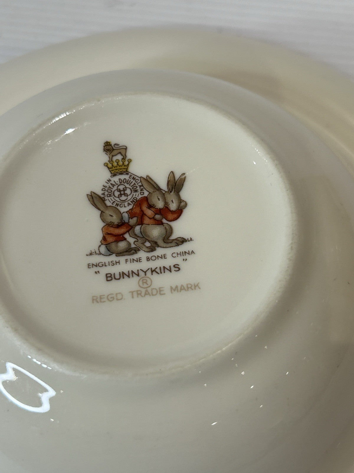 Royal Doulton Bunnykins Bowl TV Scene Bone China England - Small Chip