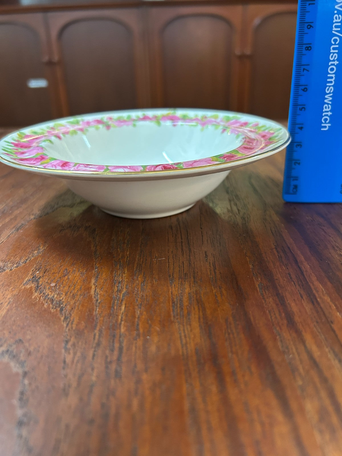 Vintage Royal Doulton Rose Garland Bowl Set 1 Large + 6 Small Bowls D5533