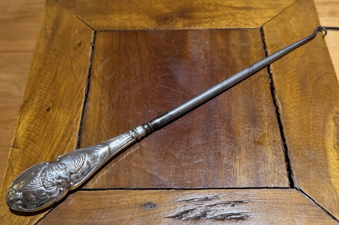 Antique Sterling Silver Cherub Button Hook 1904 Birmingham Henry Matthews