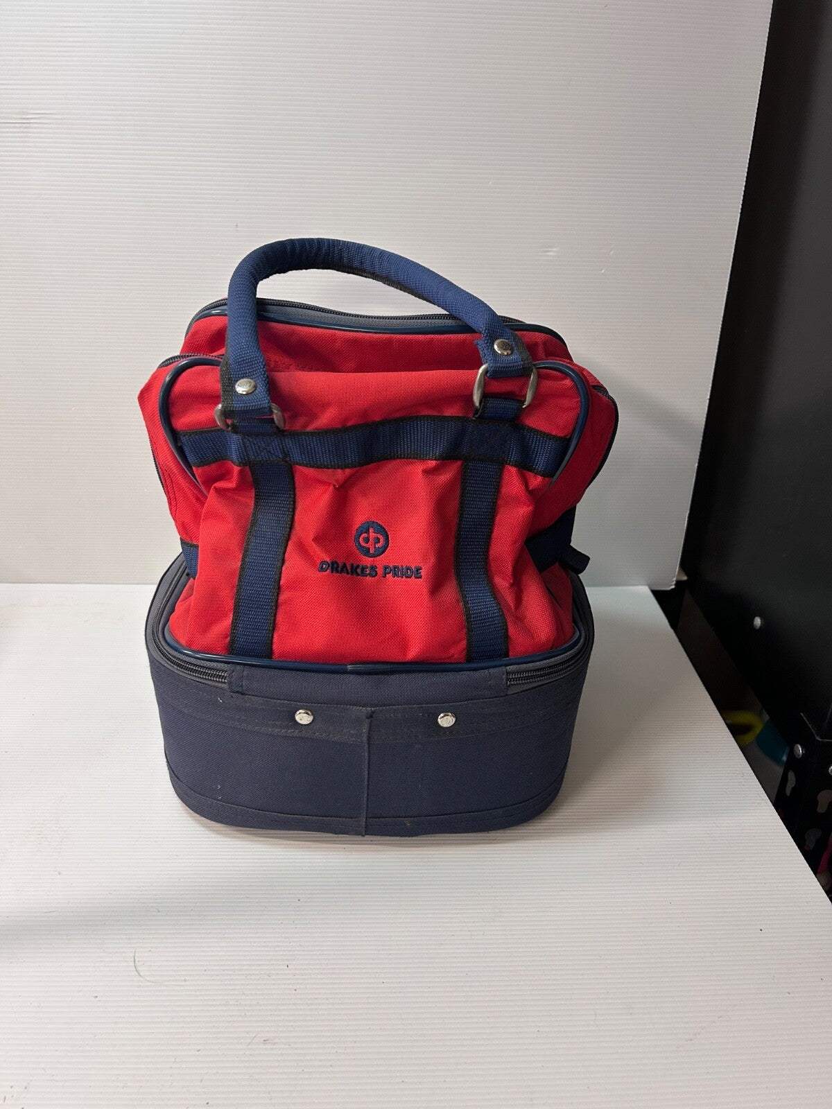 Drakes Pride Lawn Bowls Bag Red & Navy – 3 Compartment Carry Case - 4 bowls