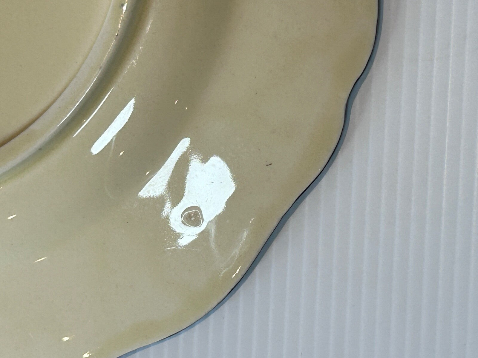 Royal Doulton - Round Plate Country Cottage Series D4390 England c.1930s