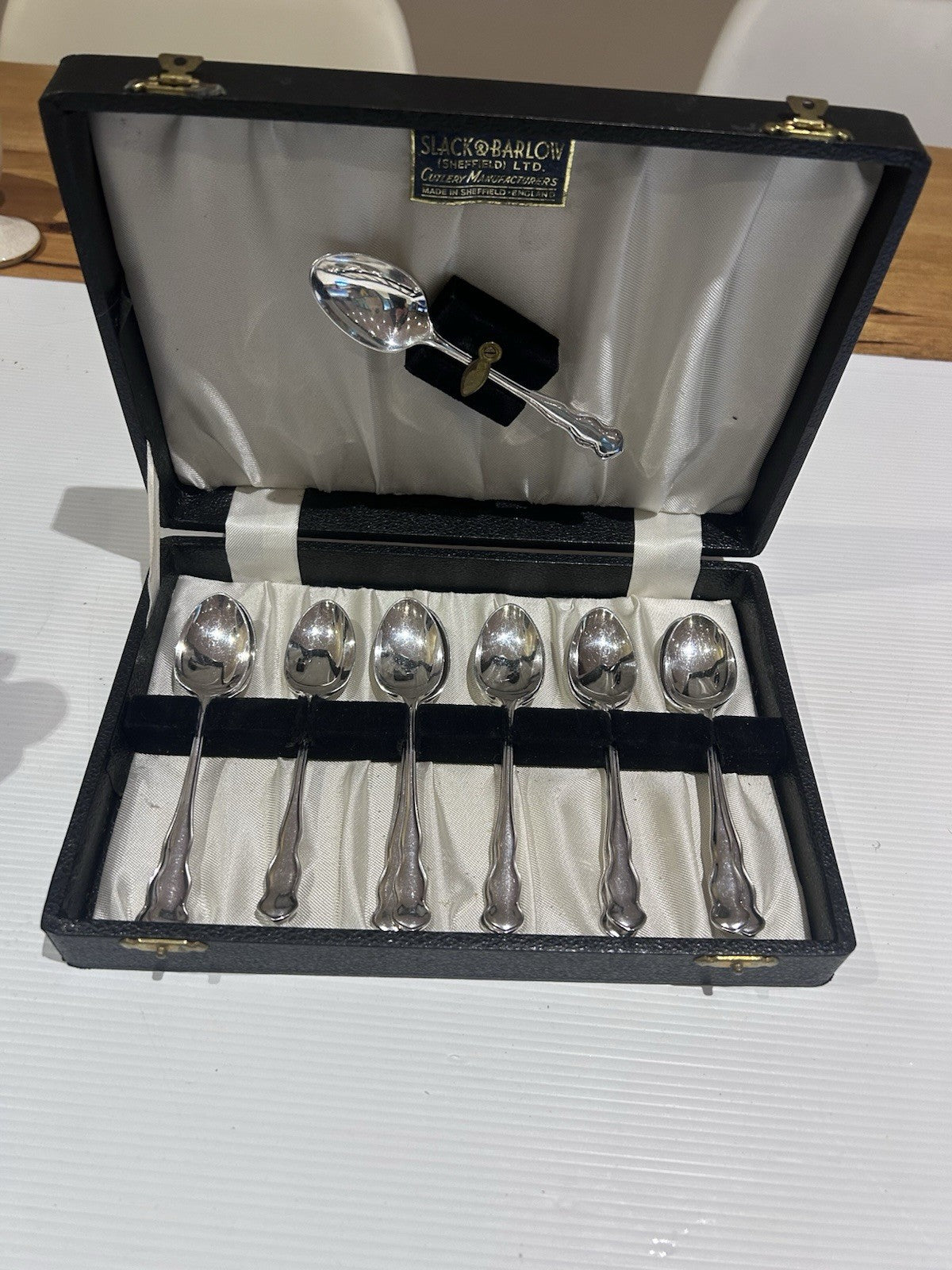 Slack & Barlow Sheffield 12 Silver Plate Teaspoons Boxed Set England Vintage