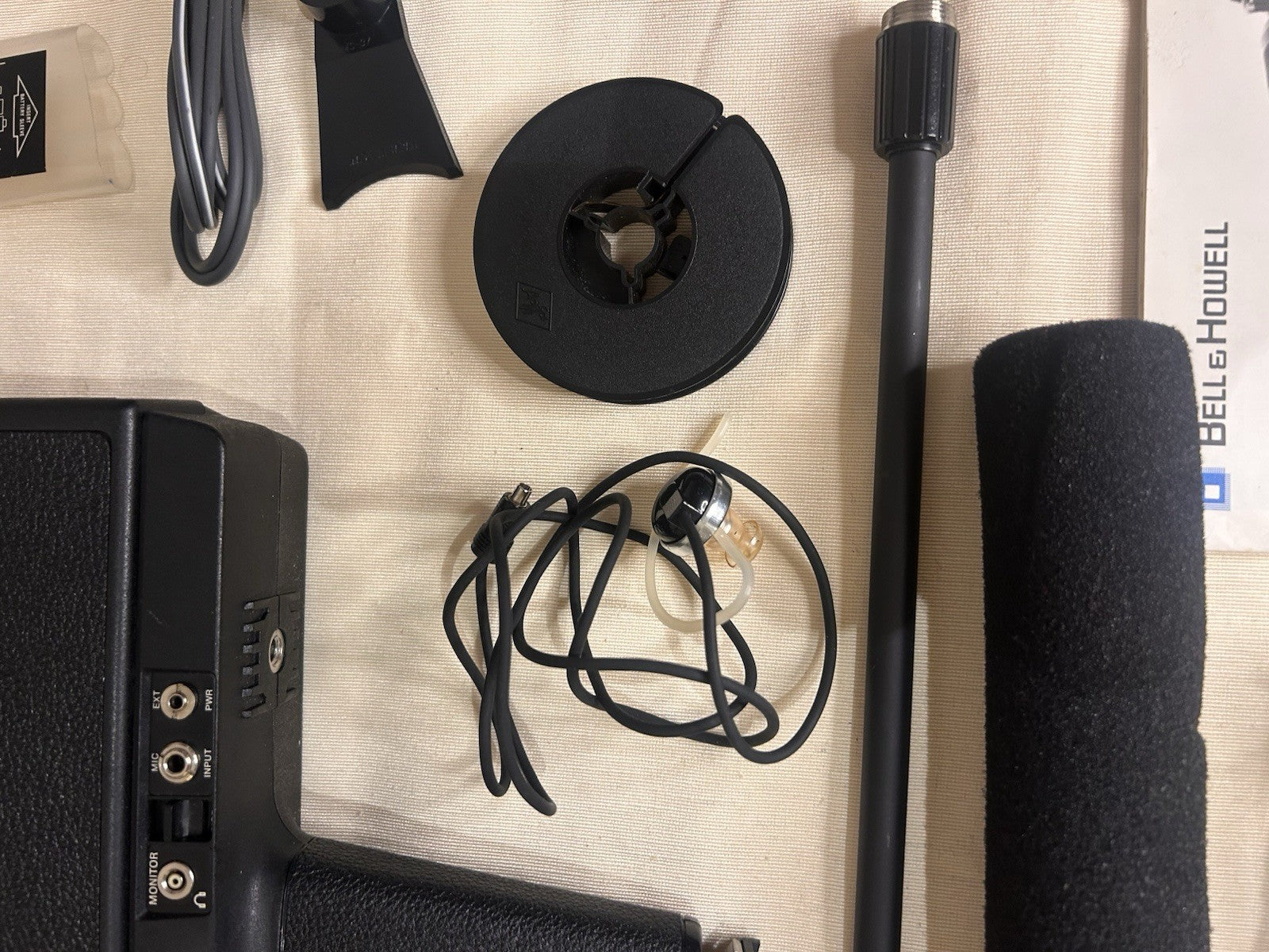 Bell & Howell Filmosonic XL Super 8 Camera – Complete Working Kit (Model 1237)