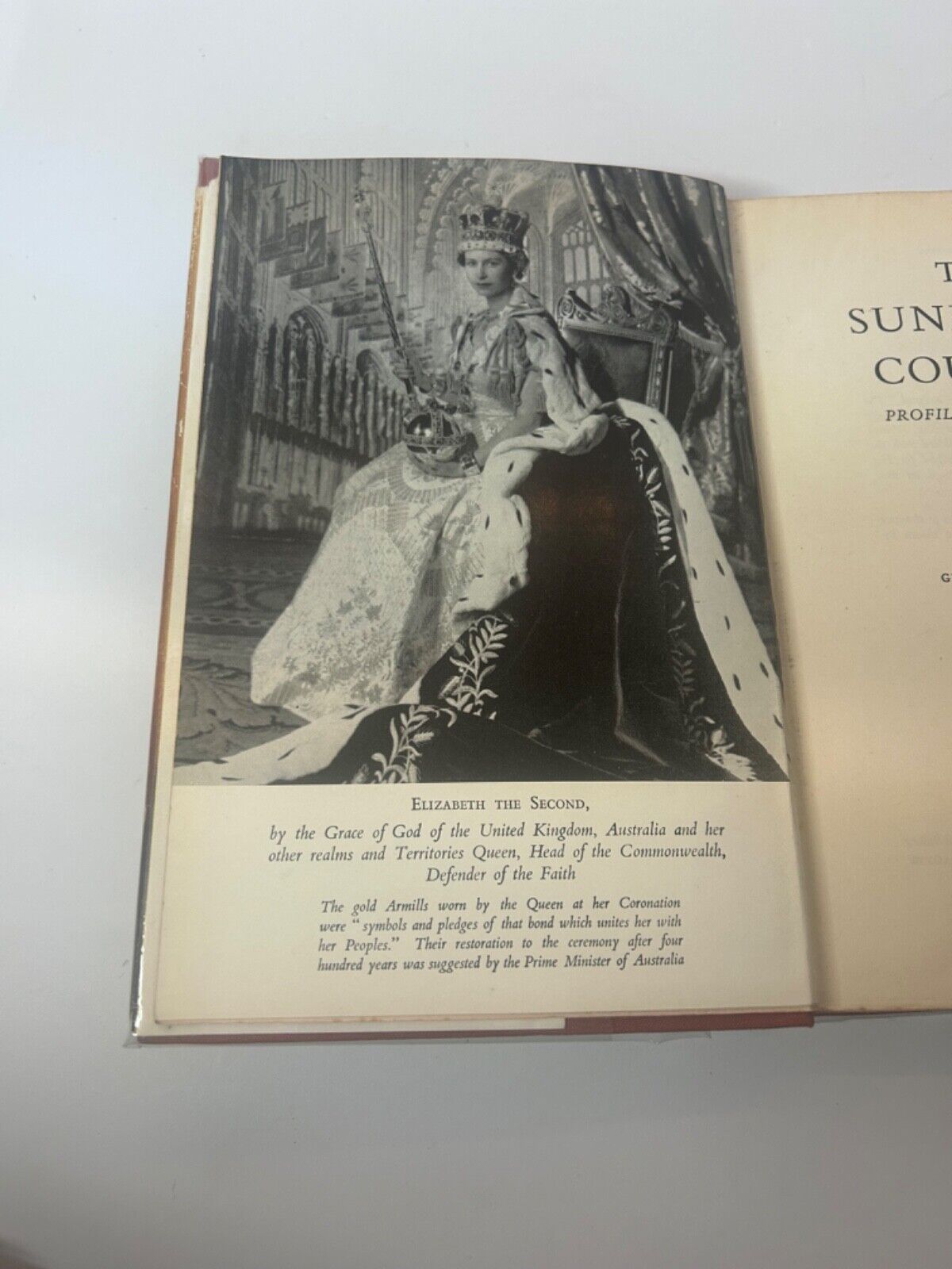 THE SUNBURNT COUNTRY PROFILE OF AUSTRALIA , 1953 FIRST EDITION AUSTRALIANA ,