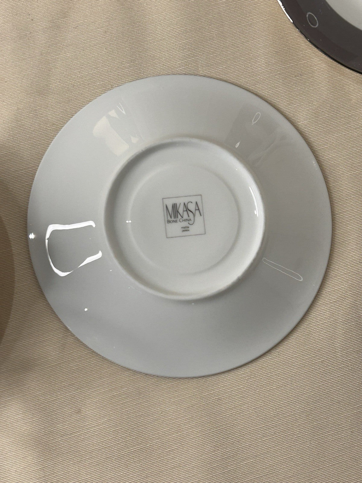 Mikasa Bone China M6056 Japan – Set of 5 Cups & Saucers – Modern Stripe Design