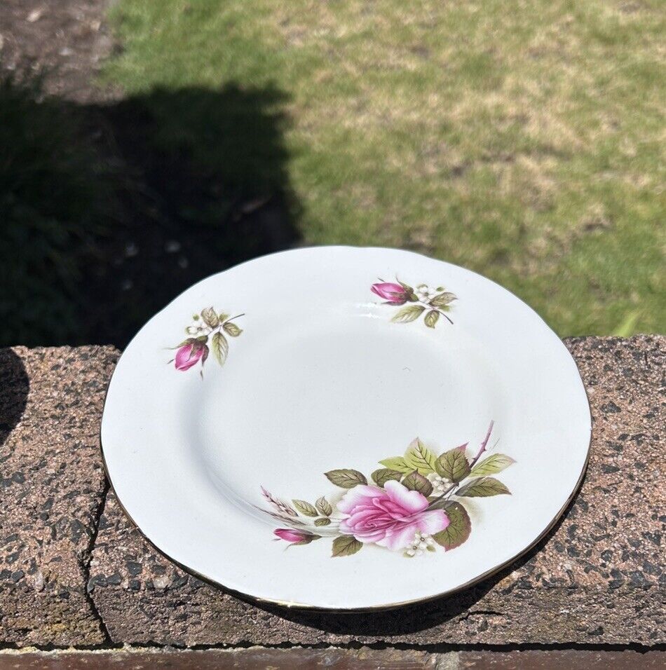 Kingsley Staffordshire England Tea Cup And 2 x Plate Set - Bone China