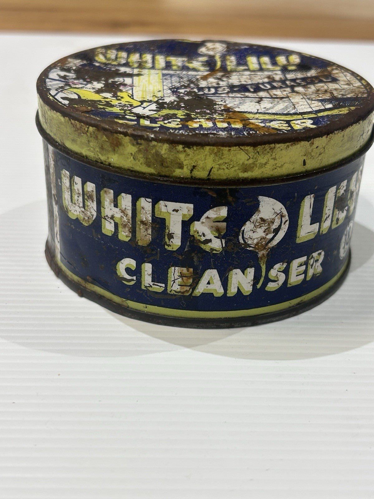Vintage White Lily Cleanser Tin 18oz Nightingale Chemicals Melbourne Circa 1940s