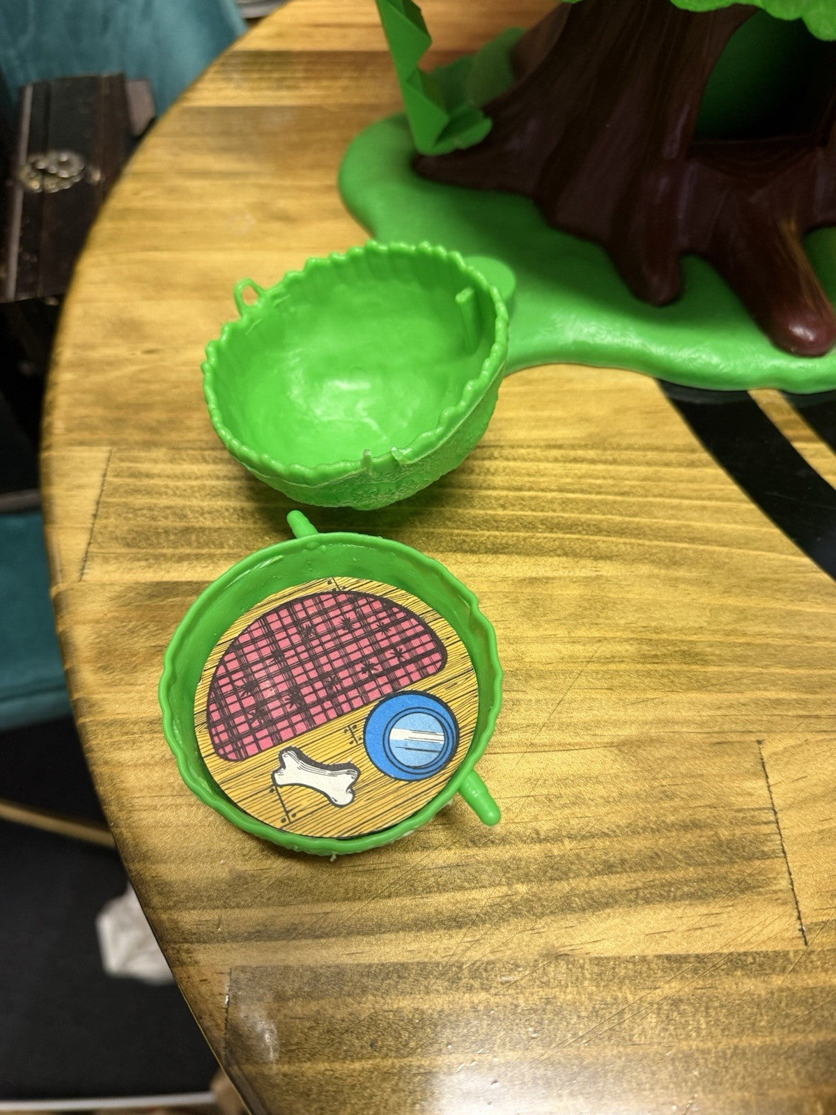 Vintage Kenner? Tree House Playset Car Figure Furniture Believed 1970s Toy