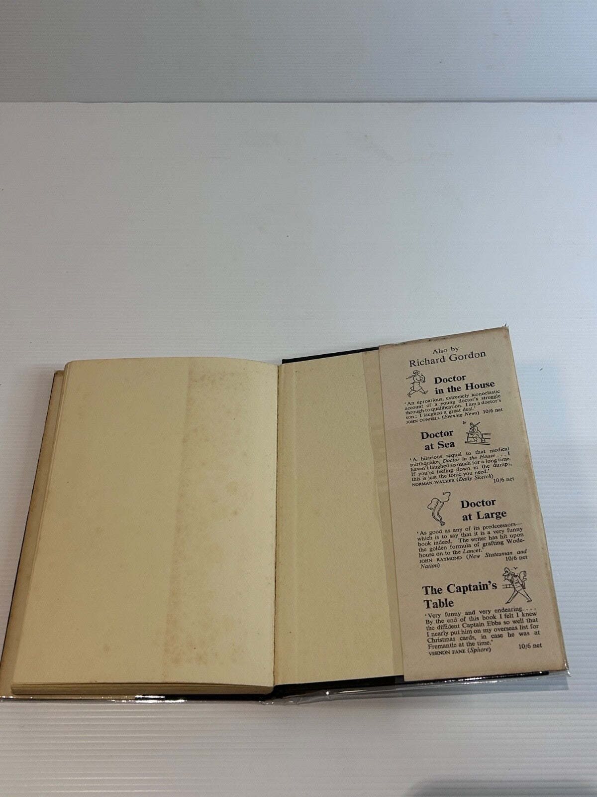 Doctor in Love Richard Gordon 1957 1st Ed HC DJ Michael Joseph 188pp Vintage
