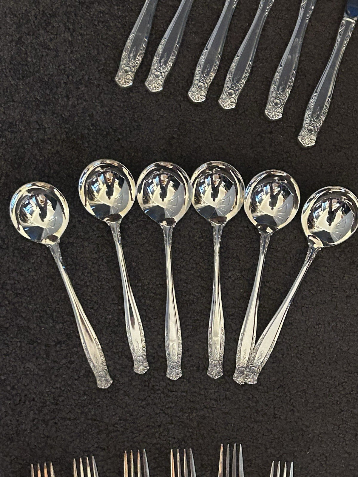 Grosvenor Laureate Silver Plated Cutlery Set for 6 + Serving Pieces 1960s Vintag