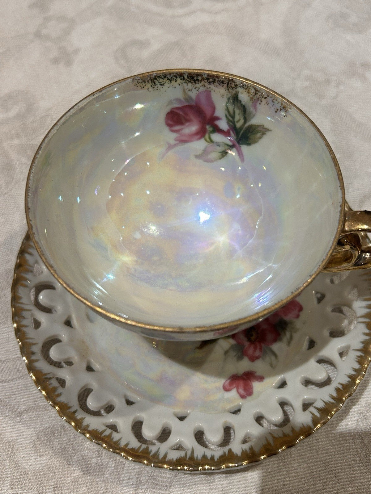 Vintage Fine China Japan Lustreware Pedestal Teacup & Saucer Pink Roses