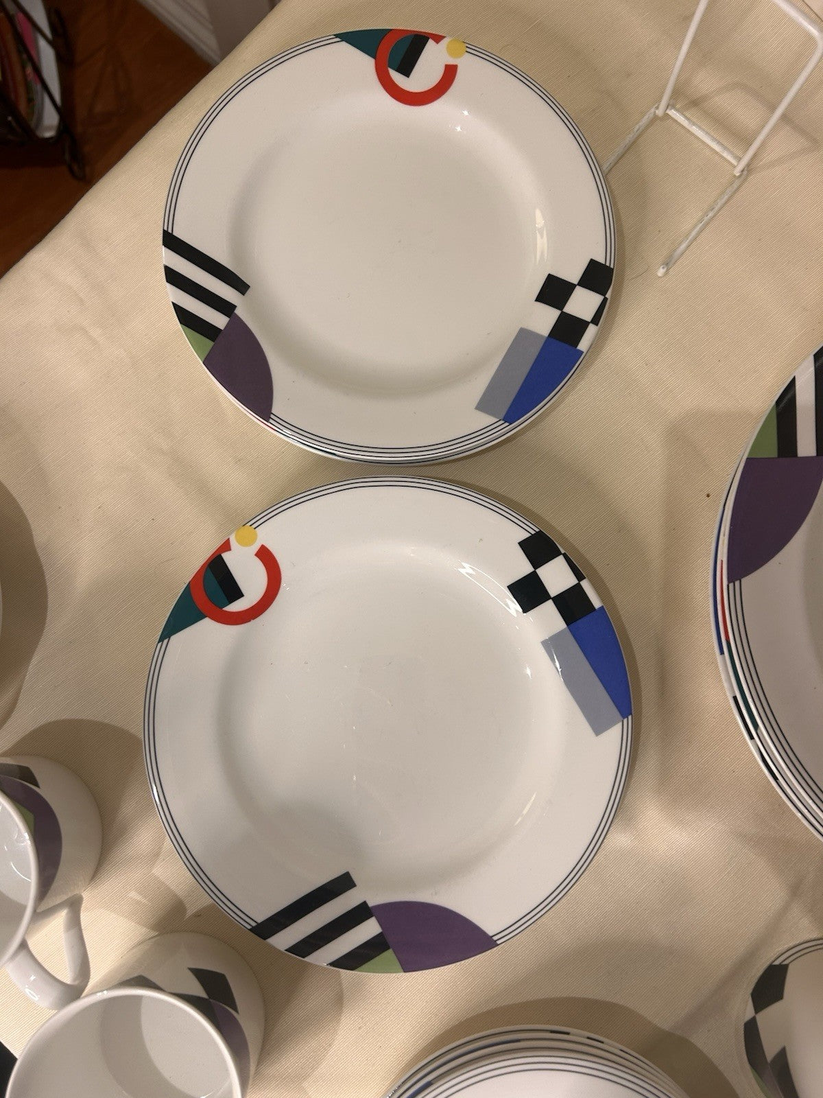 Mikasa Maxima High Spirits Dinner Set 14pc Memphis Style 1980s Japan 