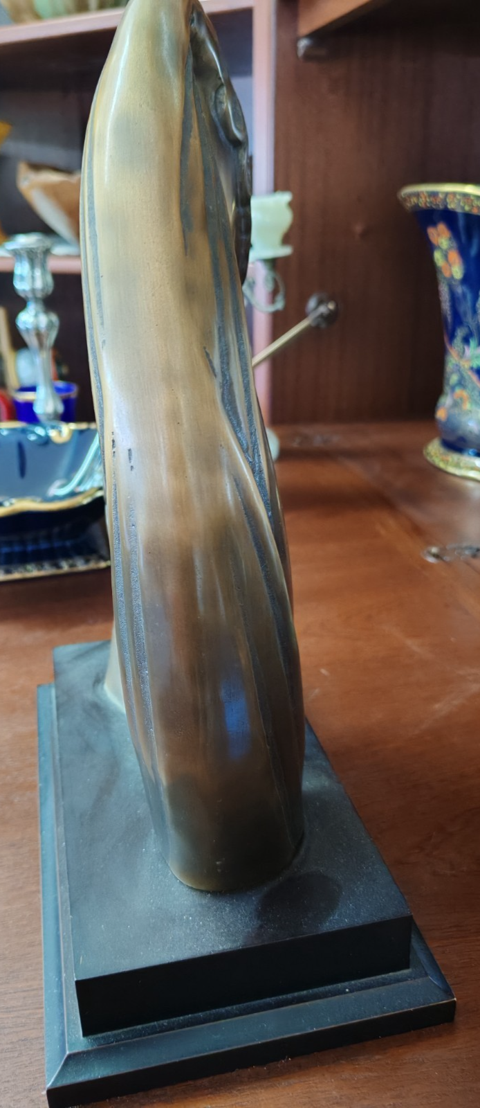 Vintage Modernist Bronze-Tone Sculpture – Two Faces / Lovers Embrace