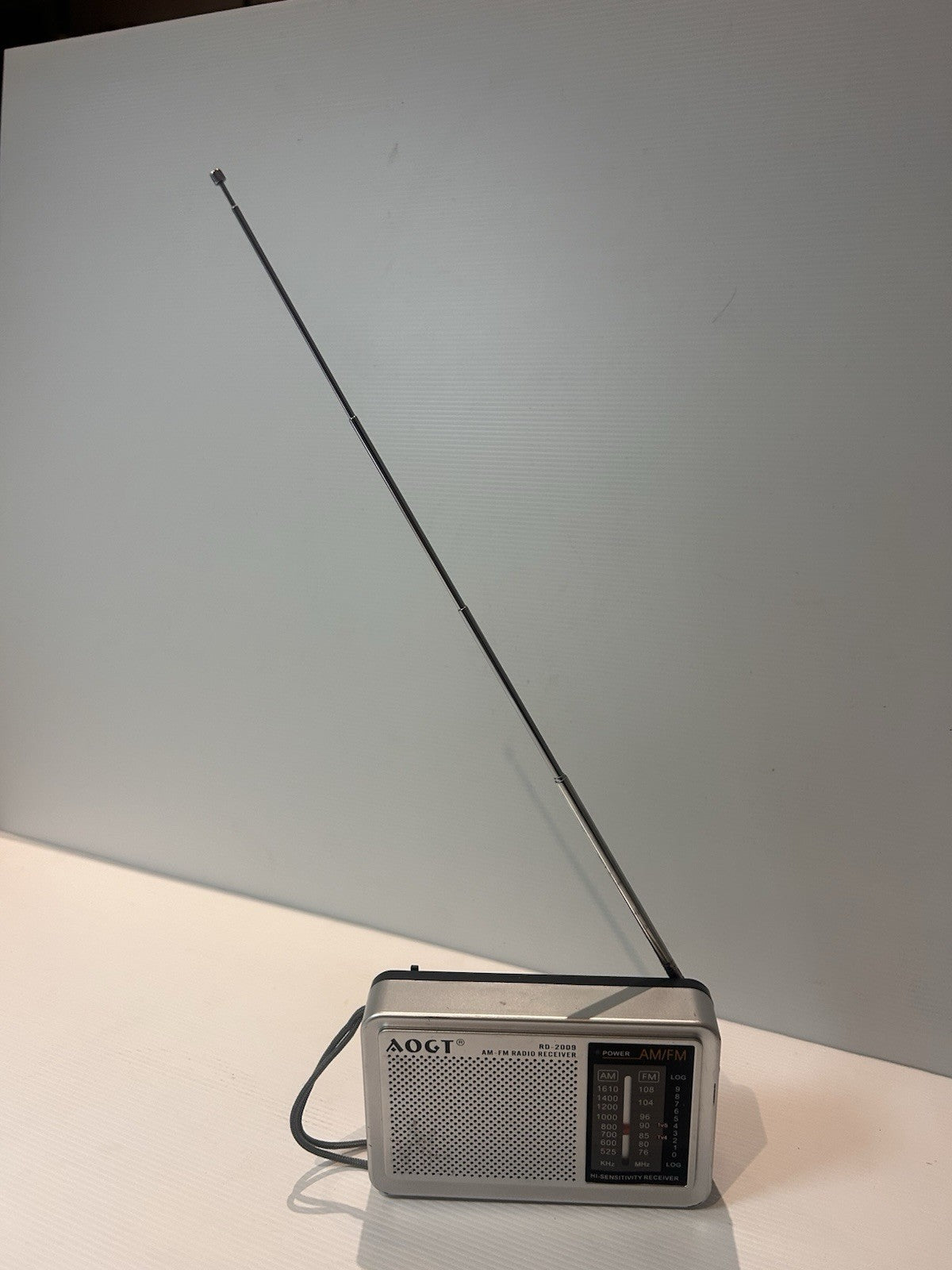 "AOGT" AM FM Radio - Brand new never used, still in original box and bubble wrap