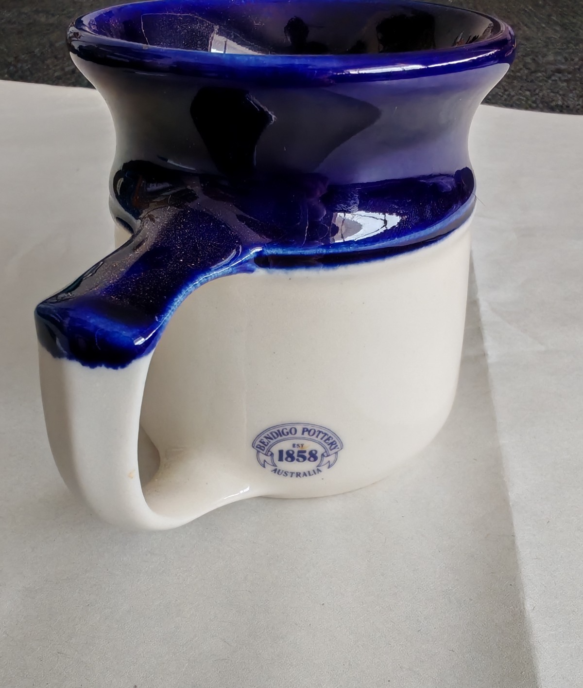 Bendigo Pottery Mug 1999 Bendigo Rowing Club Centenary (Cobalt Blue)