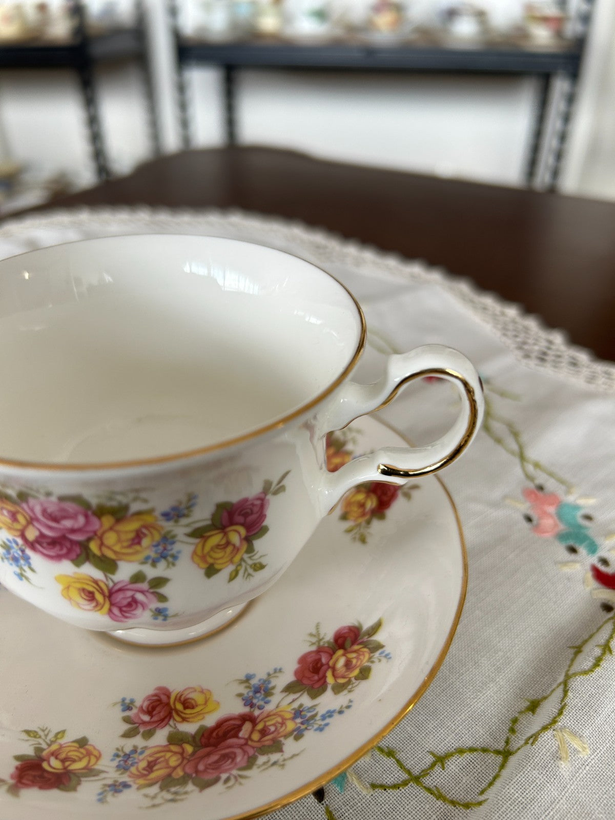 Royal Vale Bone China Teacup & Saucer Floral Roses Gold Trim