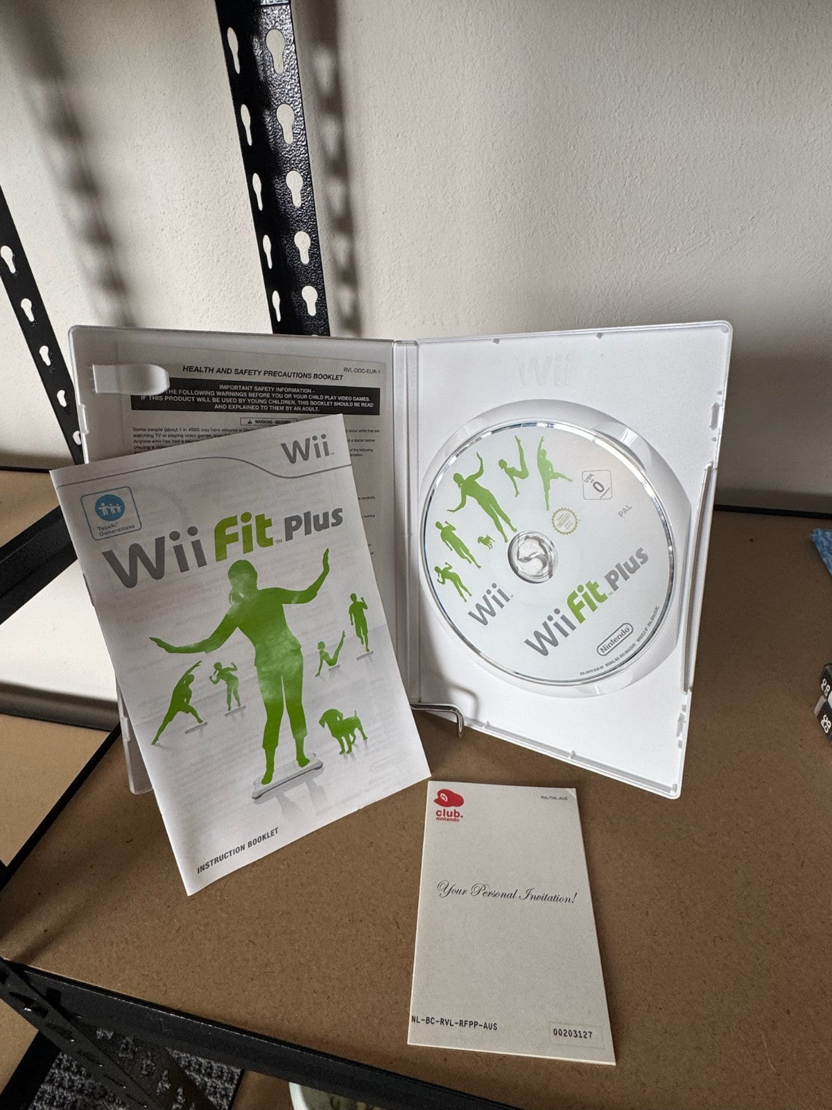 Wii Fit Plus Nintendo Wii PAL – Complete w Manual, Disc & Inserts | 2009