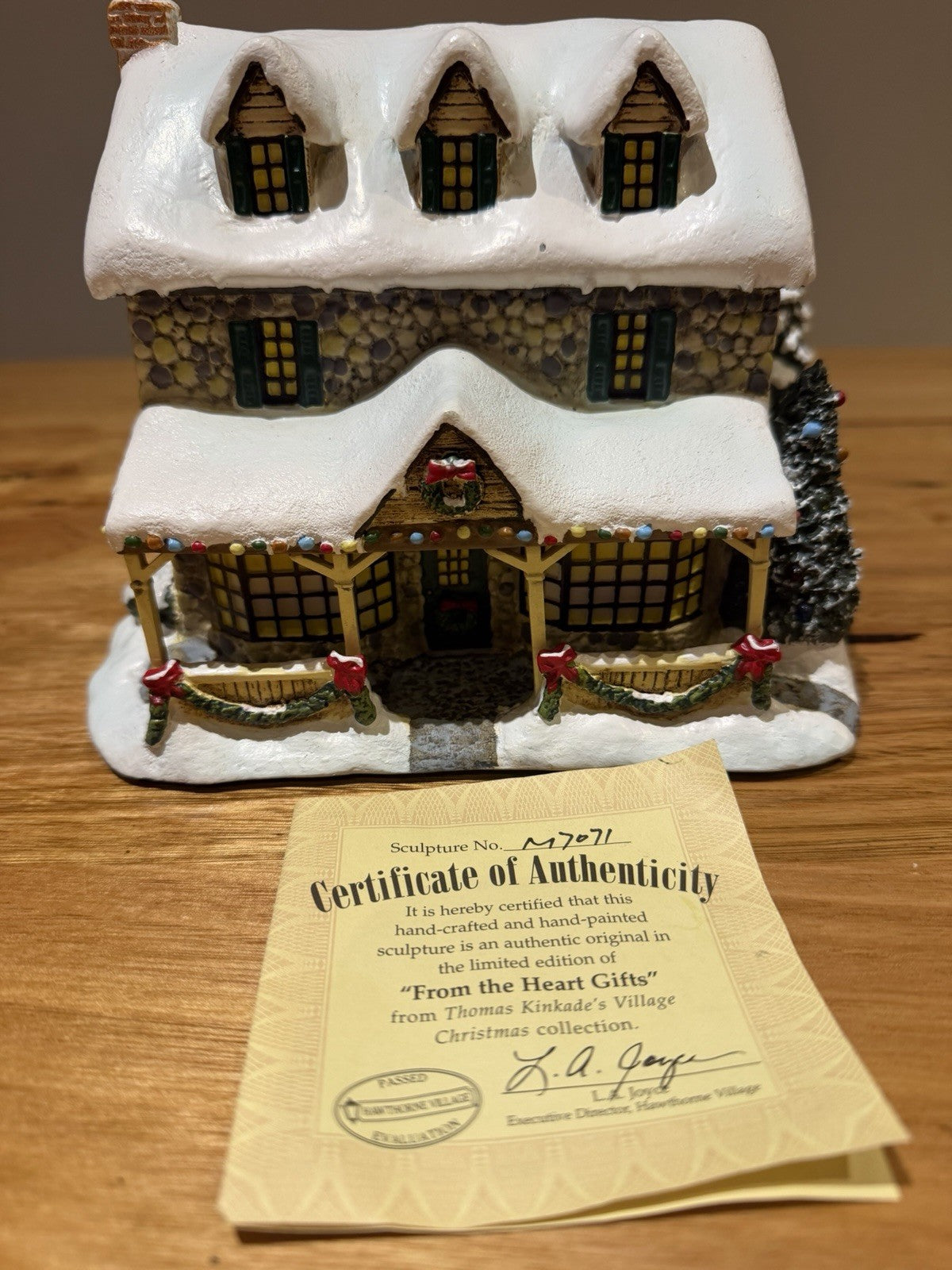 Hawthorne Village From the Heart Gifts Thomas Kinkade w/ COA No Cord