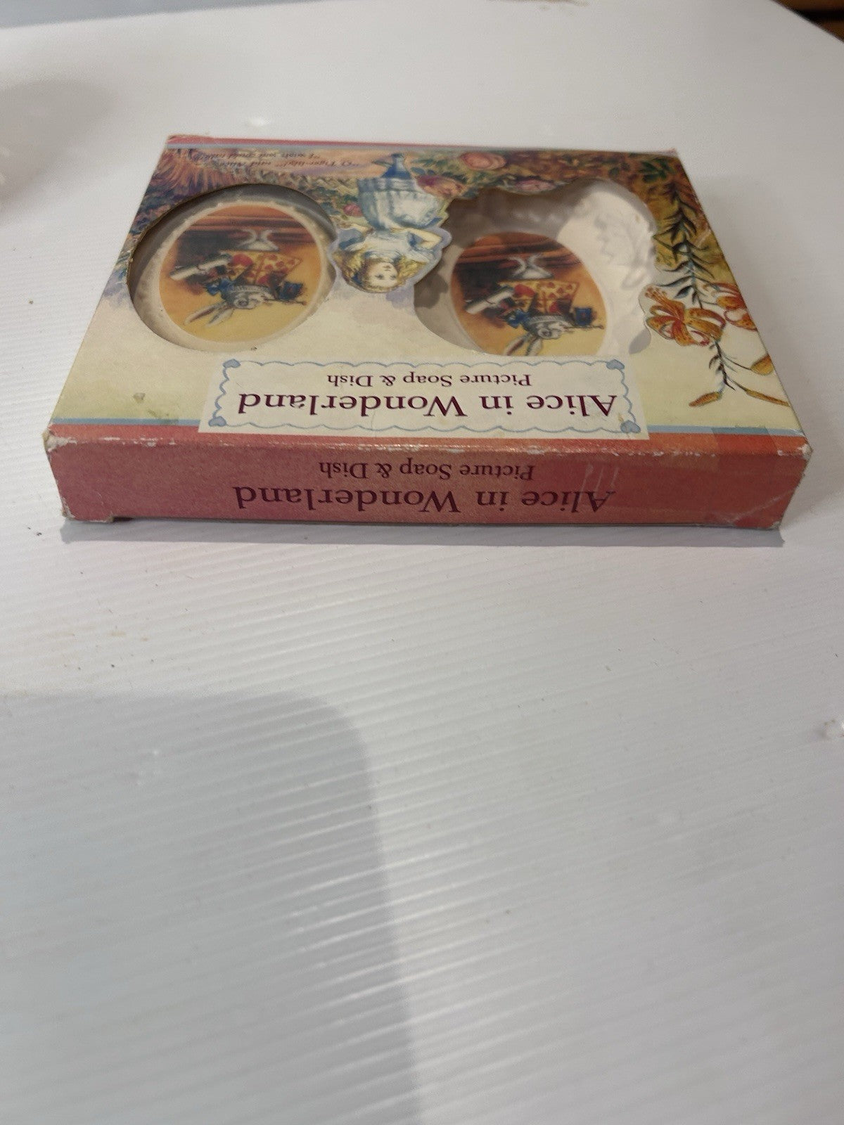 Vintage 1993 Alice in Wonderland Soap & Ceramic Dish Set – New in Box, UK Made