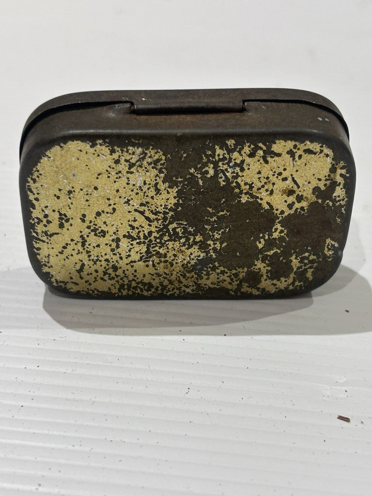 Bifurcated rivets vintage tin classic collectable.