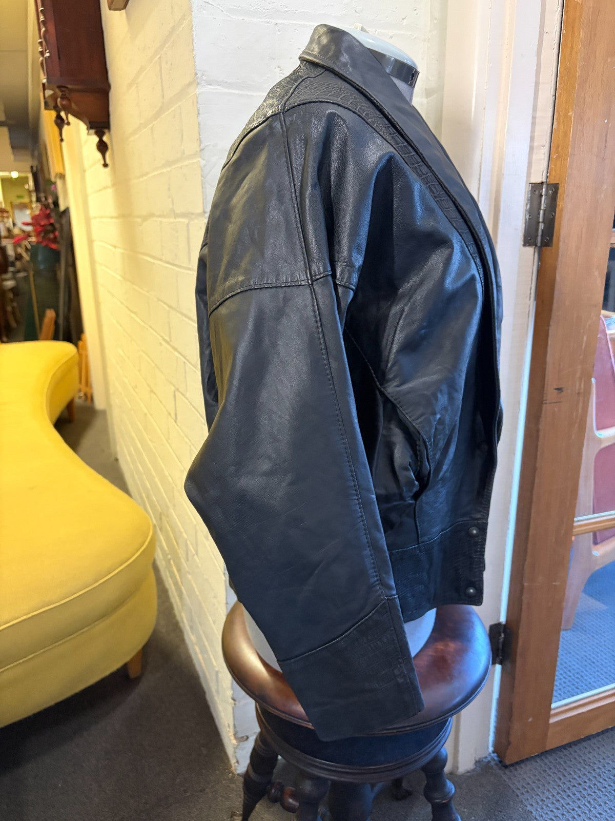 Vintage Black Leather Jacket – Exclusive Leather Ranch – Size 14