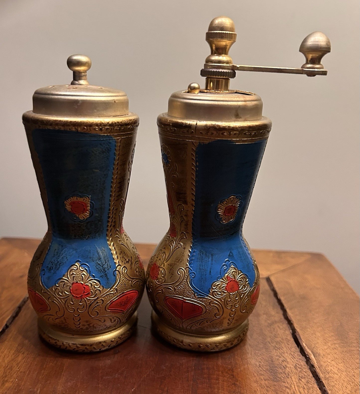 Vintage Italian Salt Pepper Grinder Set Blue Gold Florentine Style Pair