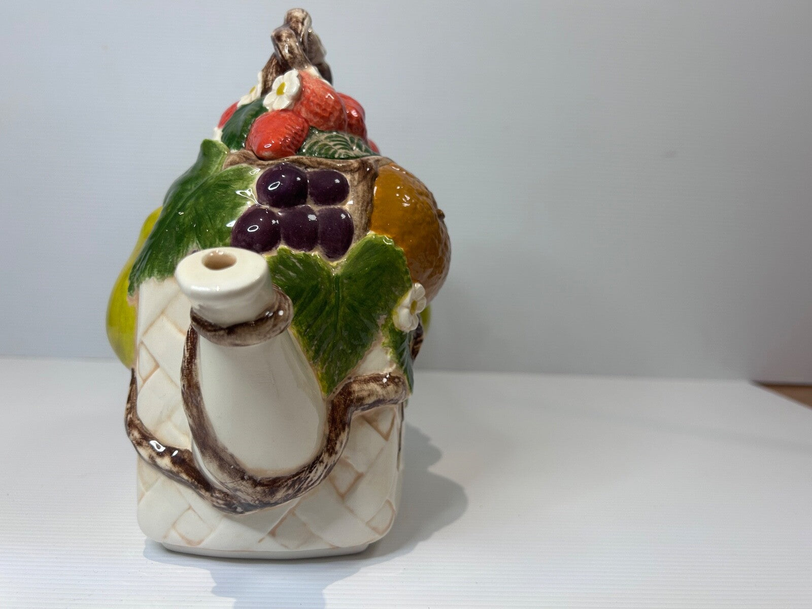 Vintage Fruit Basket Teapot – 1980s Retro Kitchen Style – 1950s Inspired Ceramic