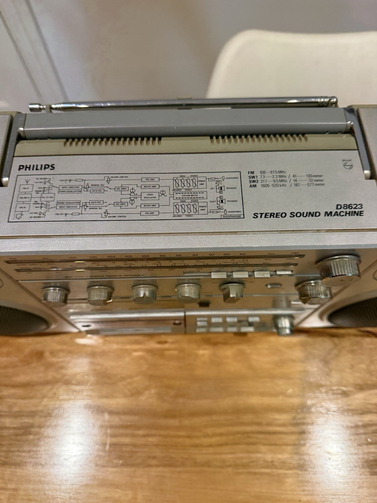 Philips D8623 Stereo Sound Machine Boombox Radio Cassette Vintage Tape Fault
