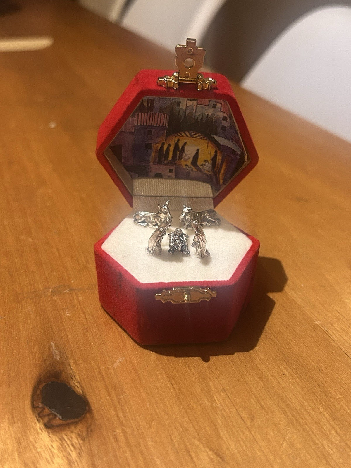 Miniature Pewter Nativity Set in Velvet Display Box Christmas Crèche Scene