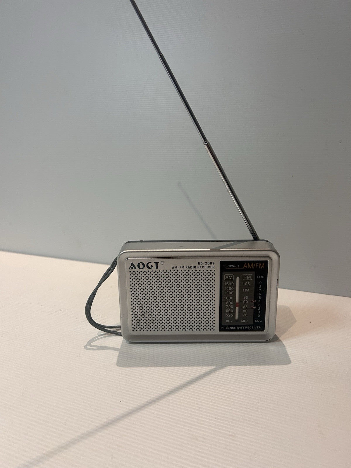 "AOGT" AM FM Radio - Brand new never used, still in original box and bubble wrap