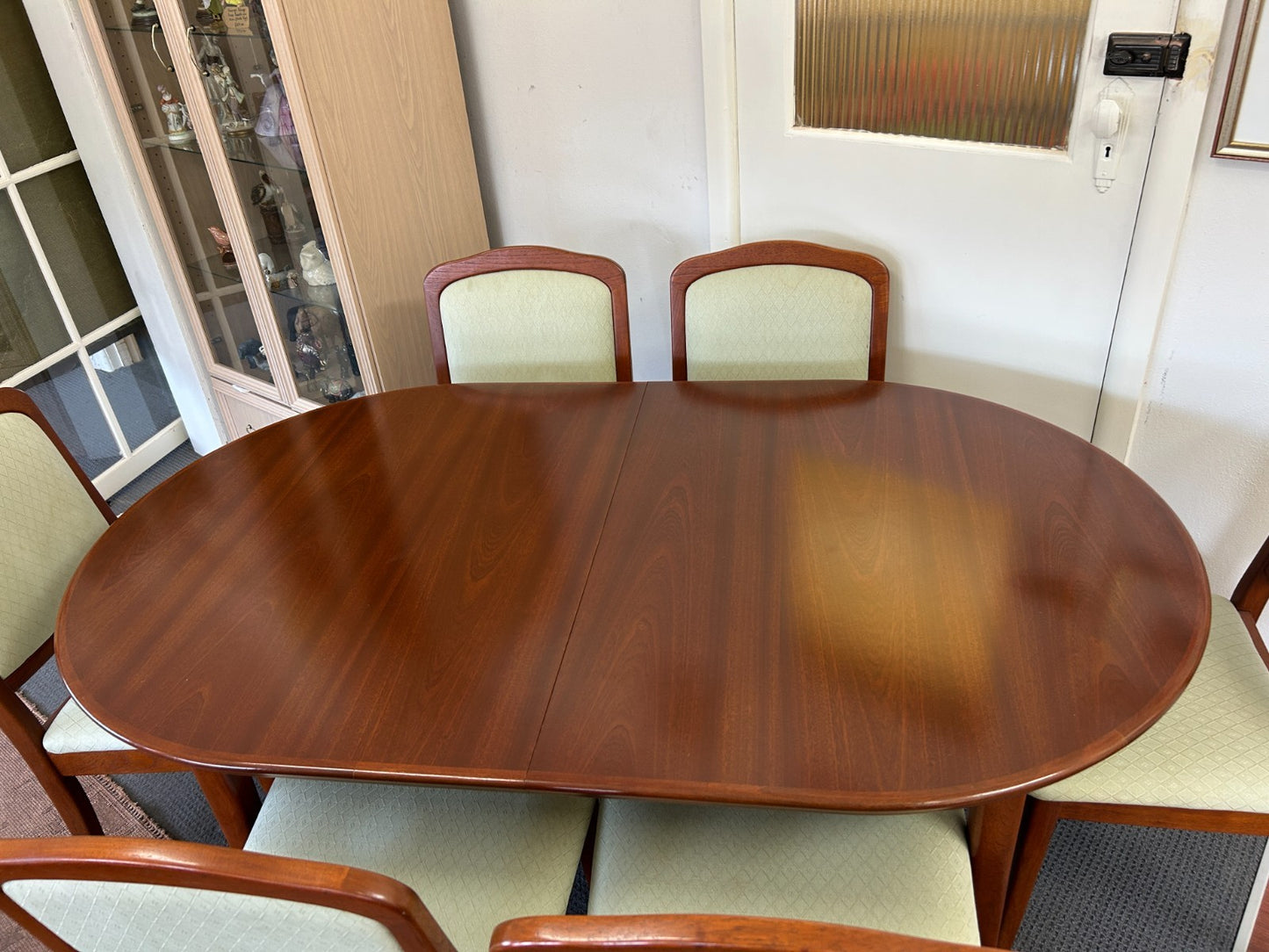 Noblett SA Mahogony Oval Extendable Dining Table  and 6 Chairs