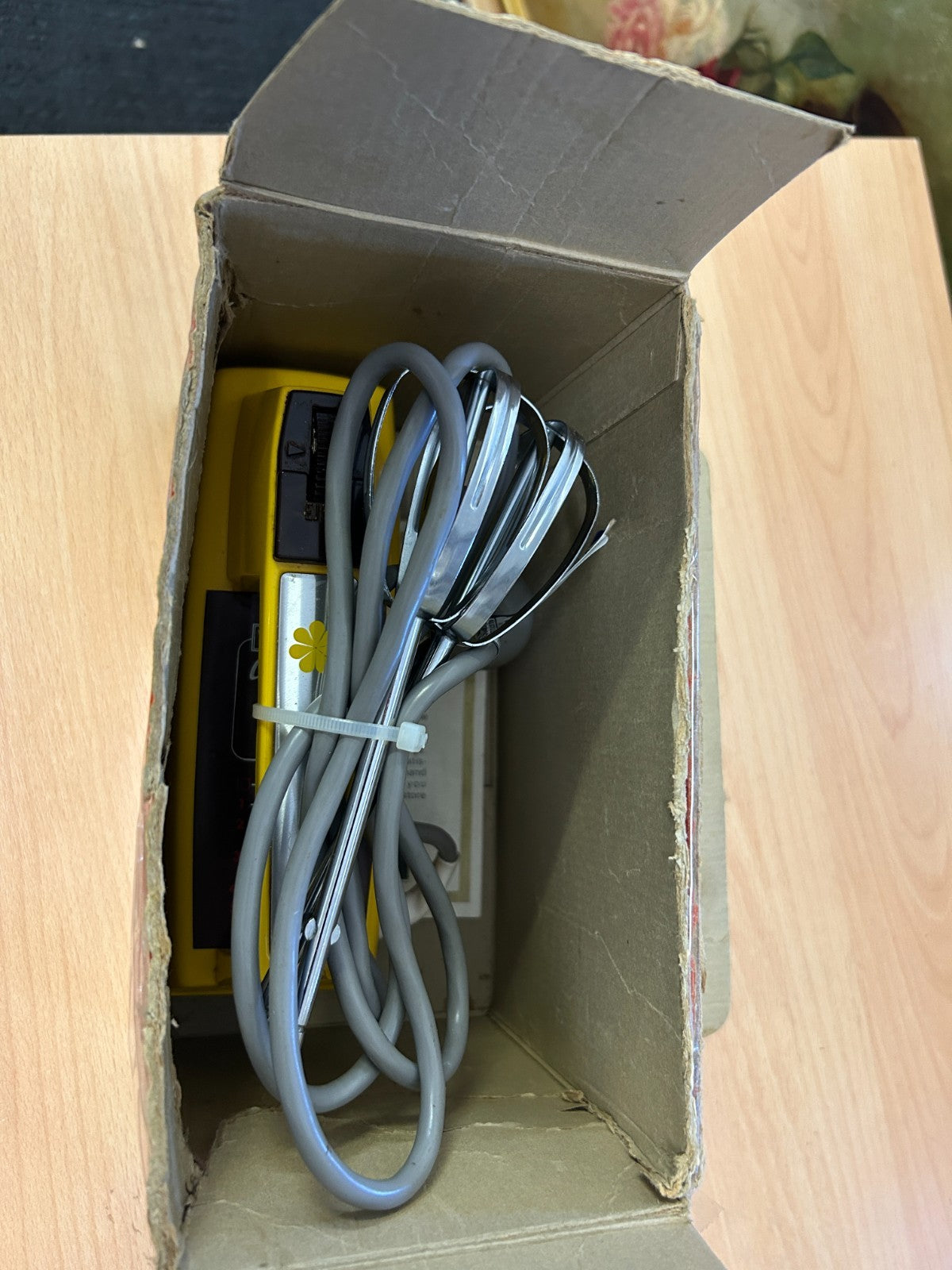 Vintage Waltons Celestial 5-Speed Mixer Yellow Boxed w Manual c1960s