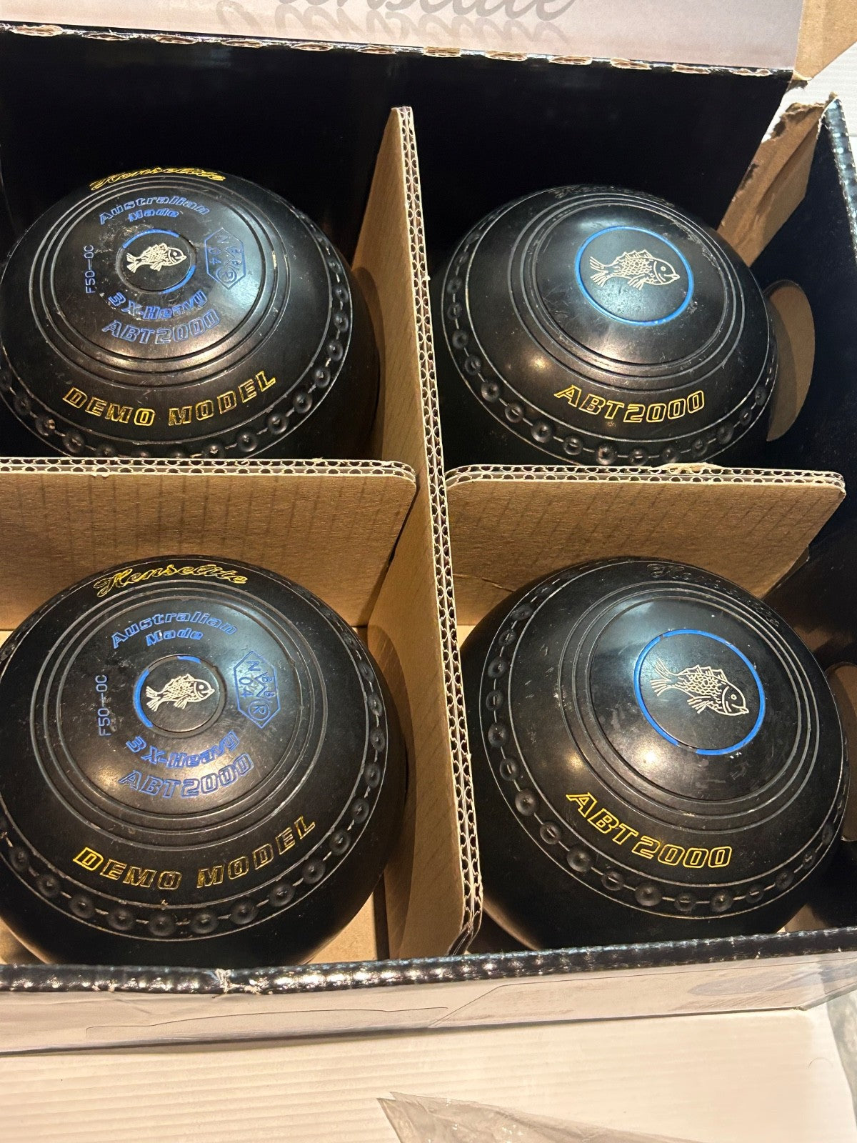 Henselite ABT2000 Lawn Bowls Set of 4 – Rare Demo Model – 3X Heavy