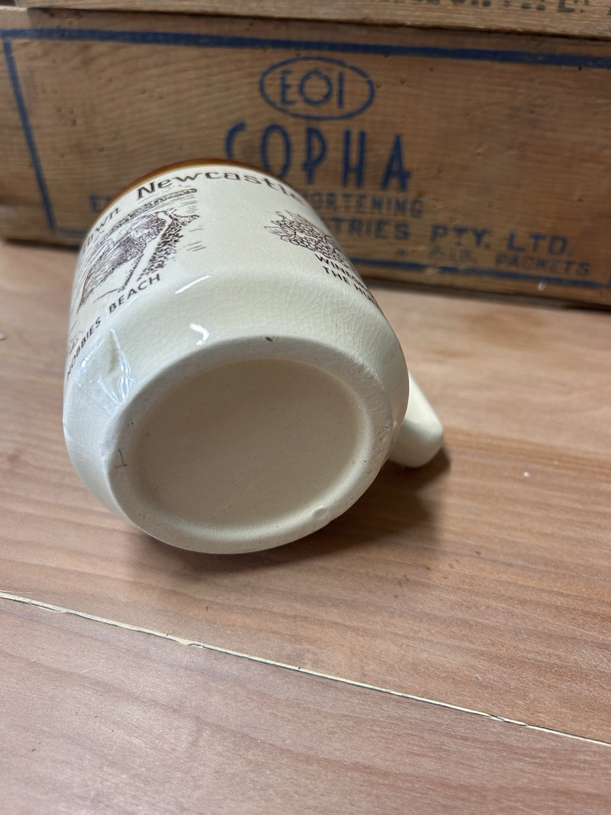 Our Town Newcastle Pottery Mug – Nobbies Beach Lake Macquarie Vtg 1980s