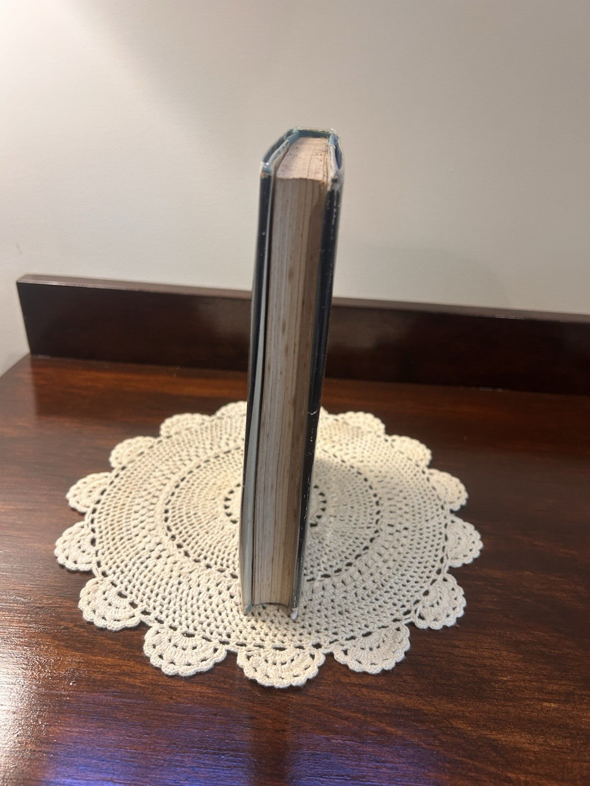 They’re a Weird Mob by Nino Culotta 1958 HC DJ 1st UK Ed Nicholas Kaye London