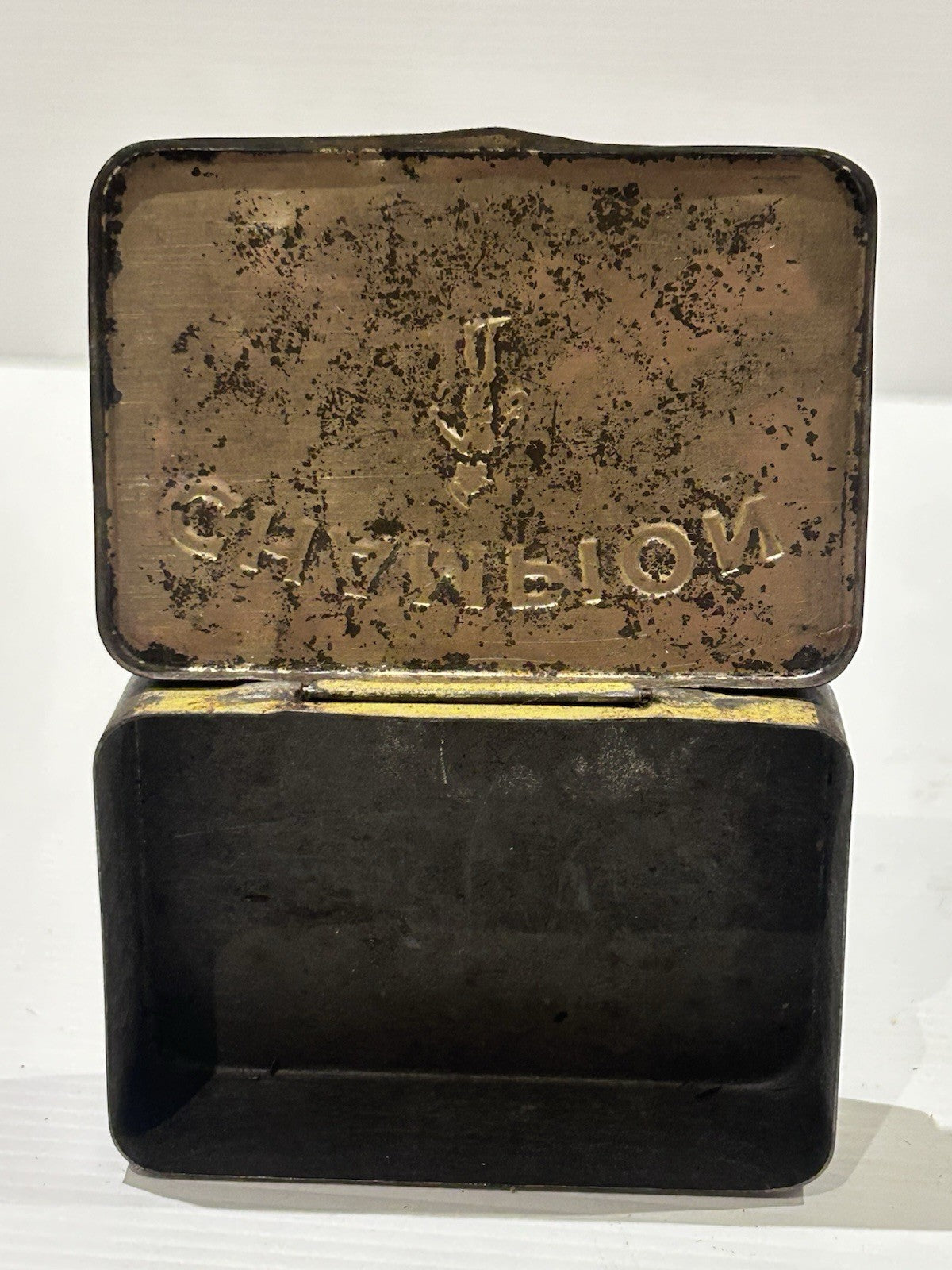 Vintage Champion Tobacco Tin Blue Gold Hinged Lid 4oz Rusty Patina Australiana
