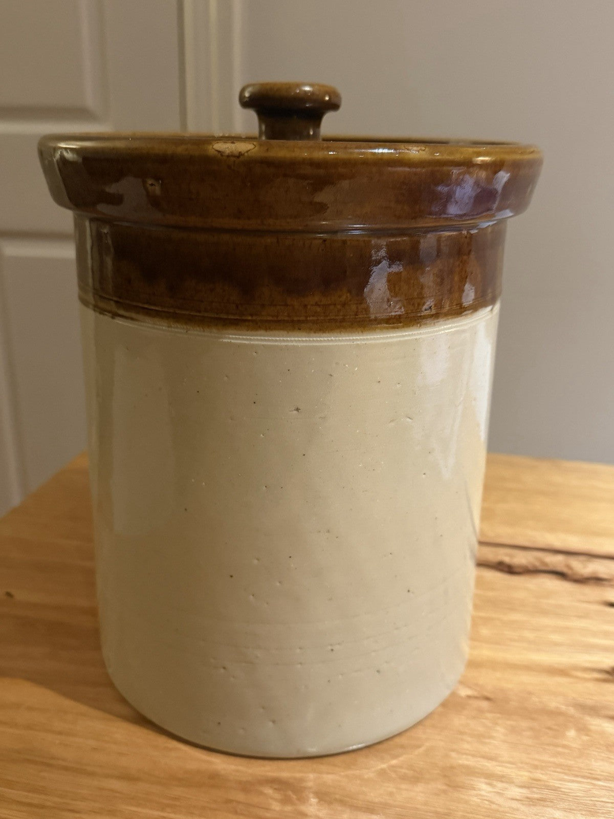Vintage Stoneware Storage Crock No 8 Lidded Jar Brown Glaze Australian Pottery