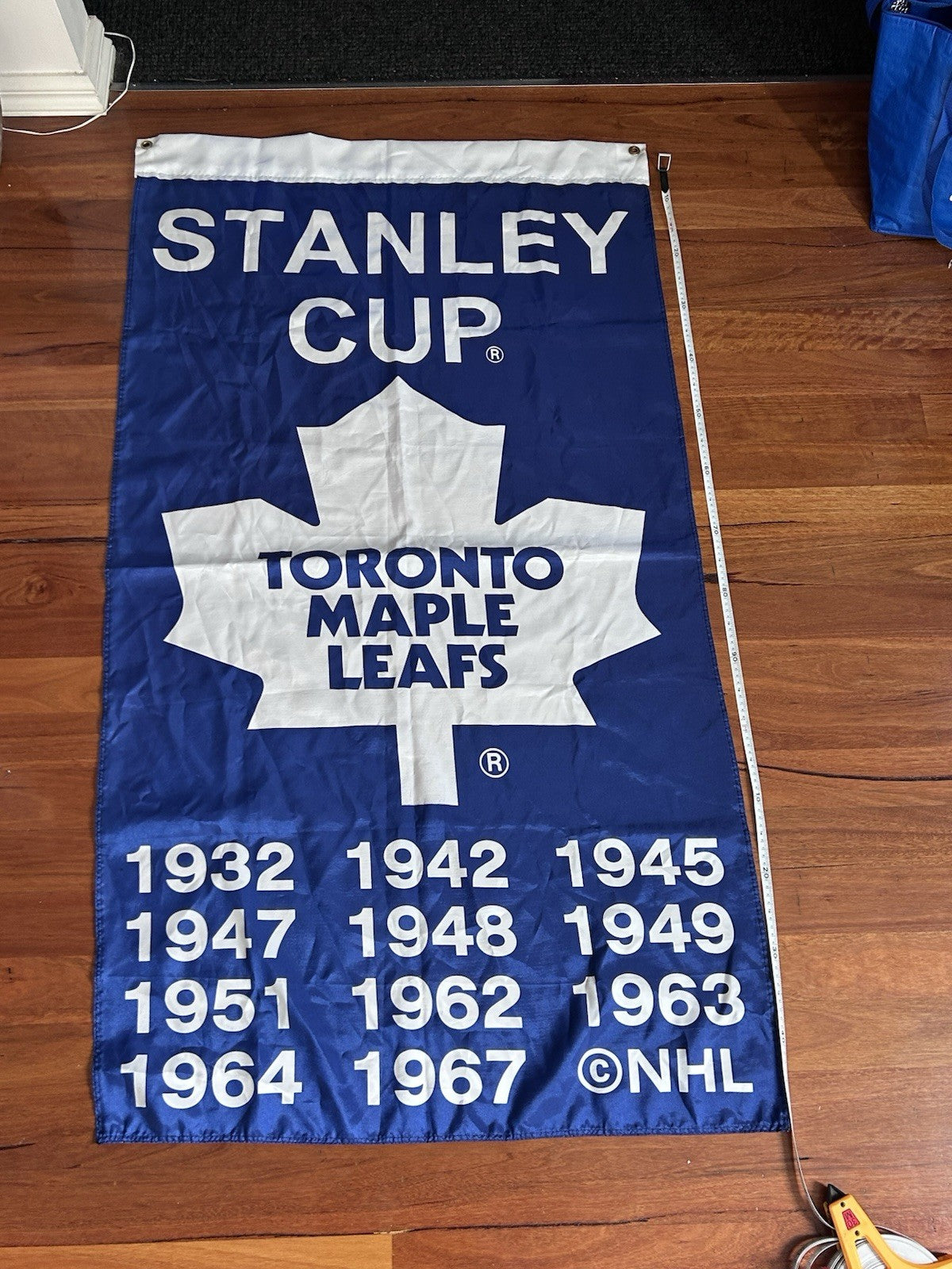 Toronto Maple Leafs Stanley Cup Banner Flag 80x150cm NHL Licensed Decor