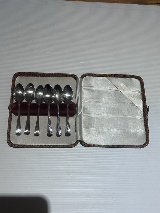Vintage Silver-Plated Teaspoon Set x6 in Original Case – Retro Cutlery