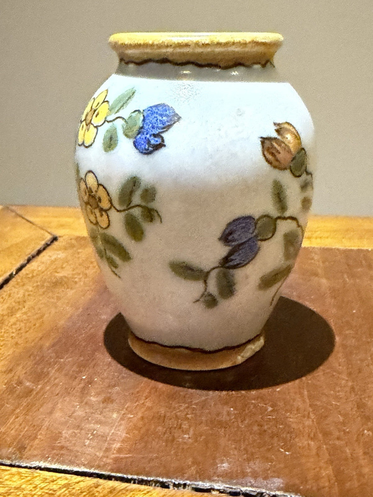 Royal Zuid Holland Gouda Vase Floral Hand Painted Dutch Pottery 1829 8cm Tall