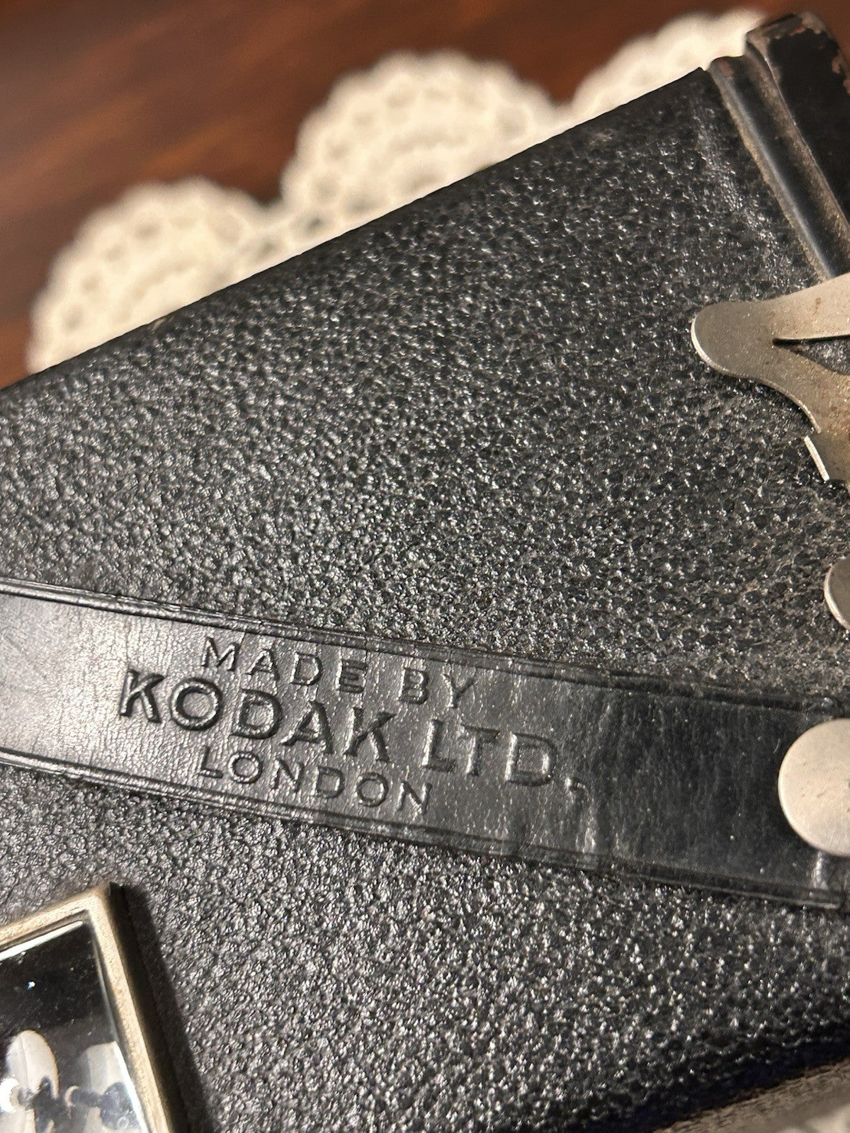 Kodak Six-20 Brownie C Box Camera 1946–1957 Vintage Collectible Made in England