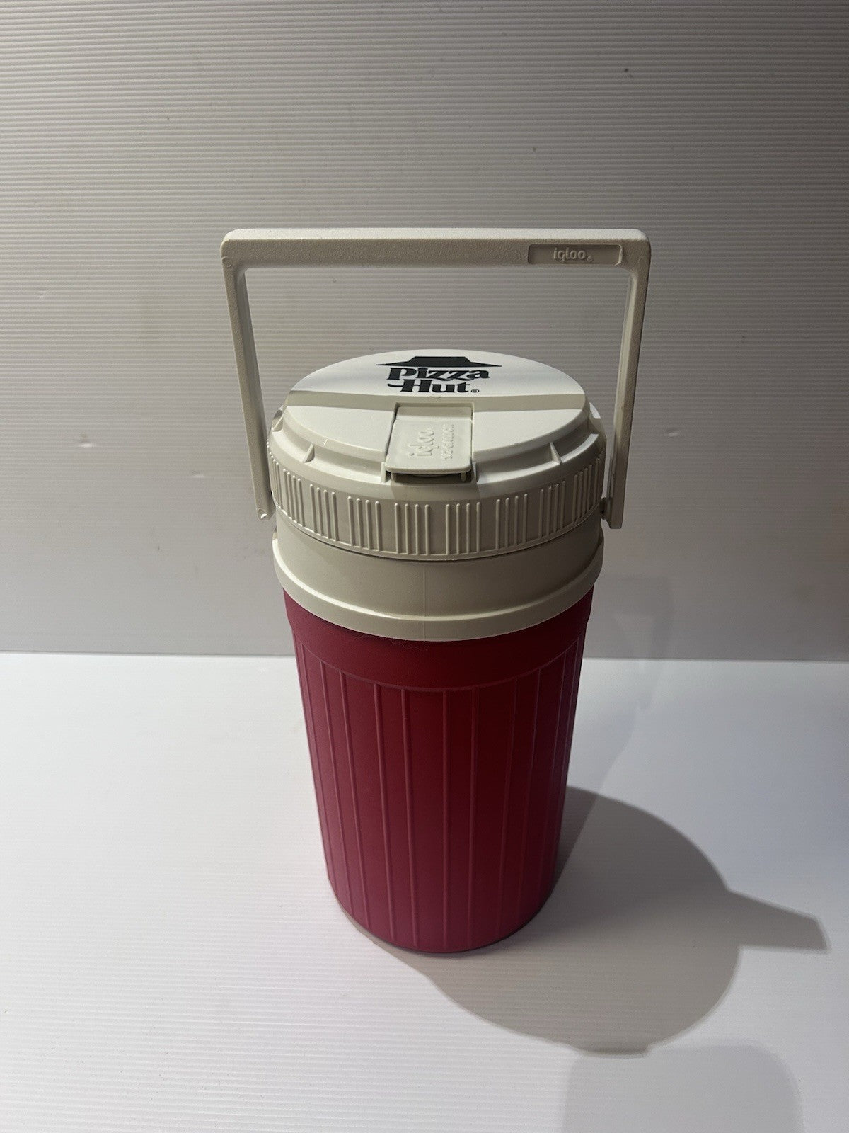 Vintage Pizza Hut Igloo Cooler – Retro Red Thermos Jug 90s Promotional Drinkware